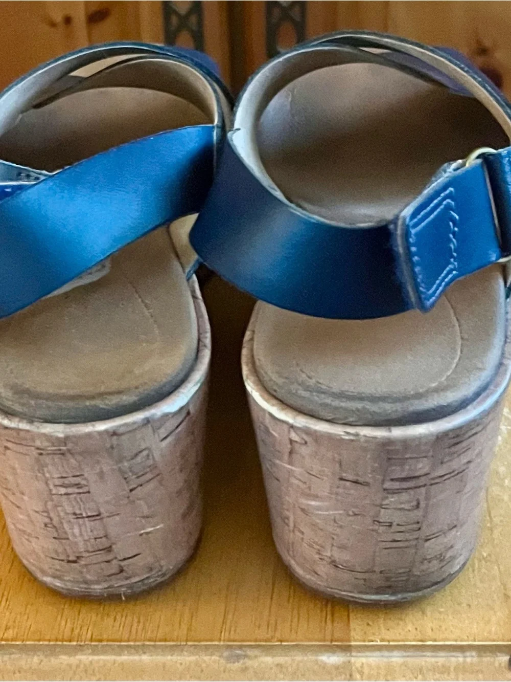 Clark’s Blue Leather Crisscross Slingback Sandals Size 9.5